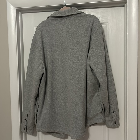Gray fleece coat - Picture 3 of 3